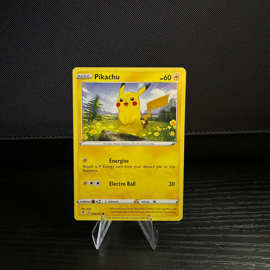 Pikachu - SWSH07: Evolving Skies (SWSH07) (Lightly Played)