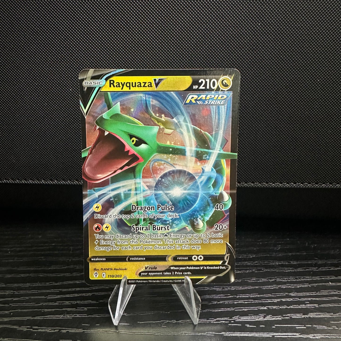 Rayquaza V - SWSH07: Evolving Skies (SWSH07) (Near Mint)